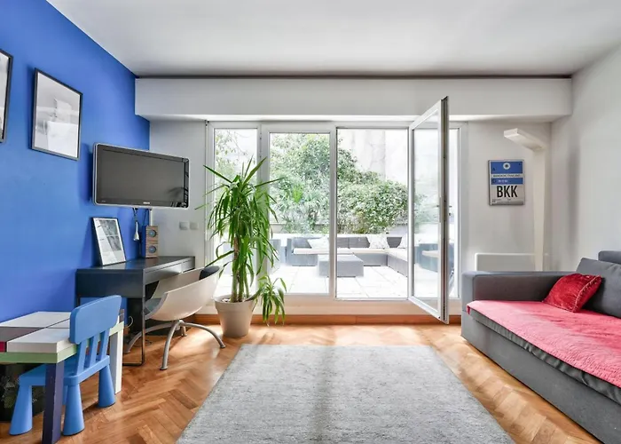 Family Apartment With Garden